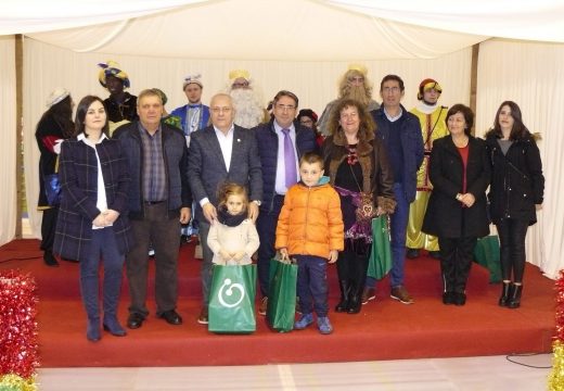 Elba Carrillo, Sergio Souto, Leo Ávila e María José García gañan o Concurso de Postais de Nadal con Mensaxe do Concello de Oroso
